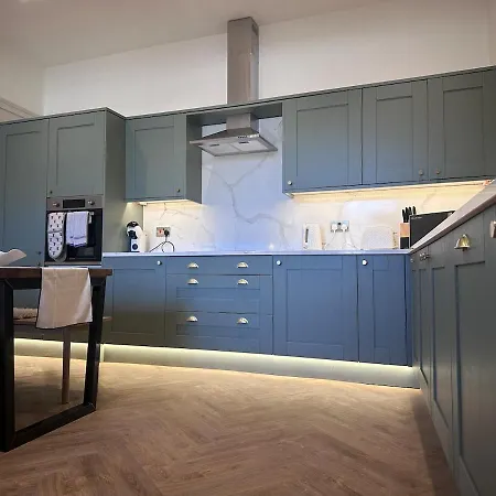 Dog Friendly 3 Bedroom Lejlighed