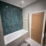 Dog Friendly 3 Bedroom Apartment
