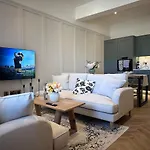Apartment Dog Friendly 3 Bedroom